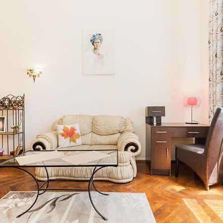 Hera Apartment - Old Town บราชอฟ ภายนอก รูปภาพ