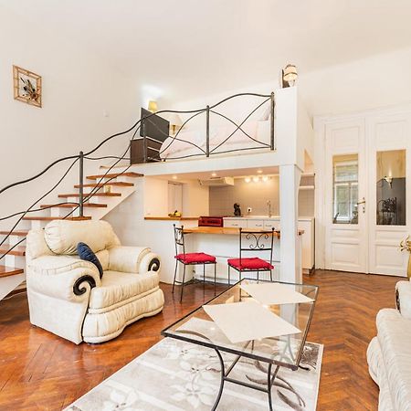 Hera Apartment - Old Town บราชอฟ ภายนอก รูปภาพ