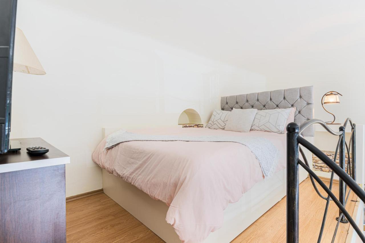 Hera Apartment - Old Town บราชอฟ ภายนอก รูปภาพ